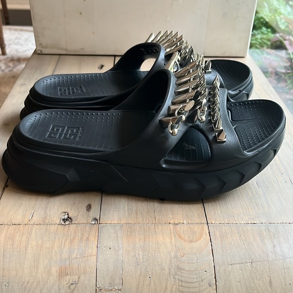 Givenchy Marshmallow Stud Embellished Slides Sandals in Black US 9.5, EU 40 - Picture 9 of 15